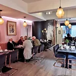 Szálloda Cardiff 3*