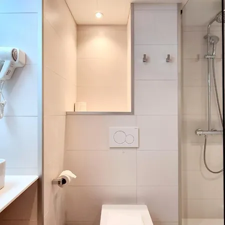 Szálloda Cardiff 3*