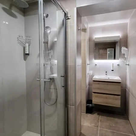 Cardiff Szálloda Ostende